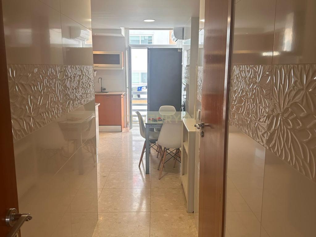 Apartamento T3 em Vialonga, com Garagem e Elevador - Image 10