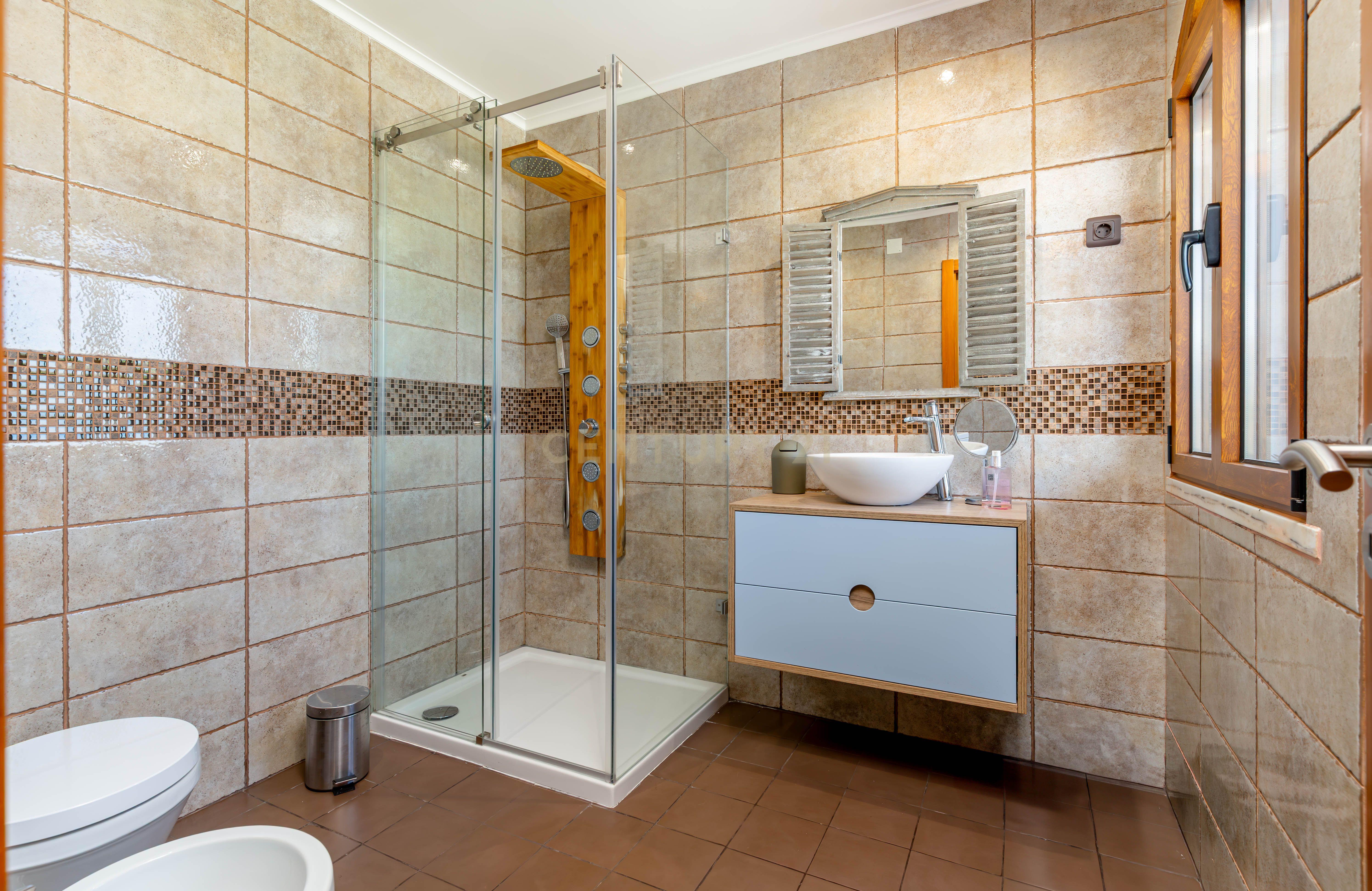 Espetacular Moradia T4 em Mafra com Jardim e Terraço - Image 31