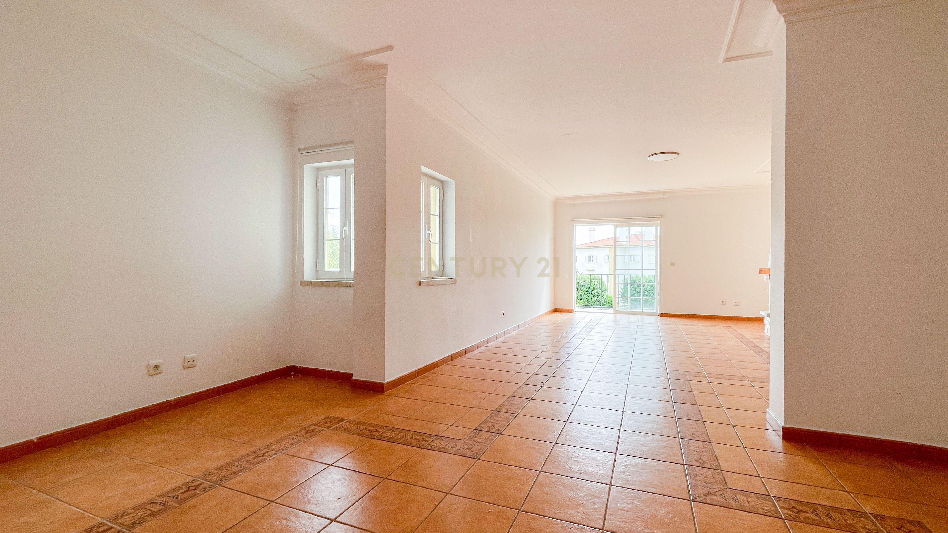 Apartamento T4 Duplex Quinta da Beloura - Image 5