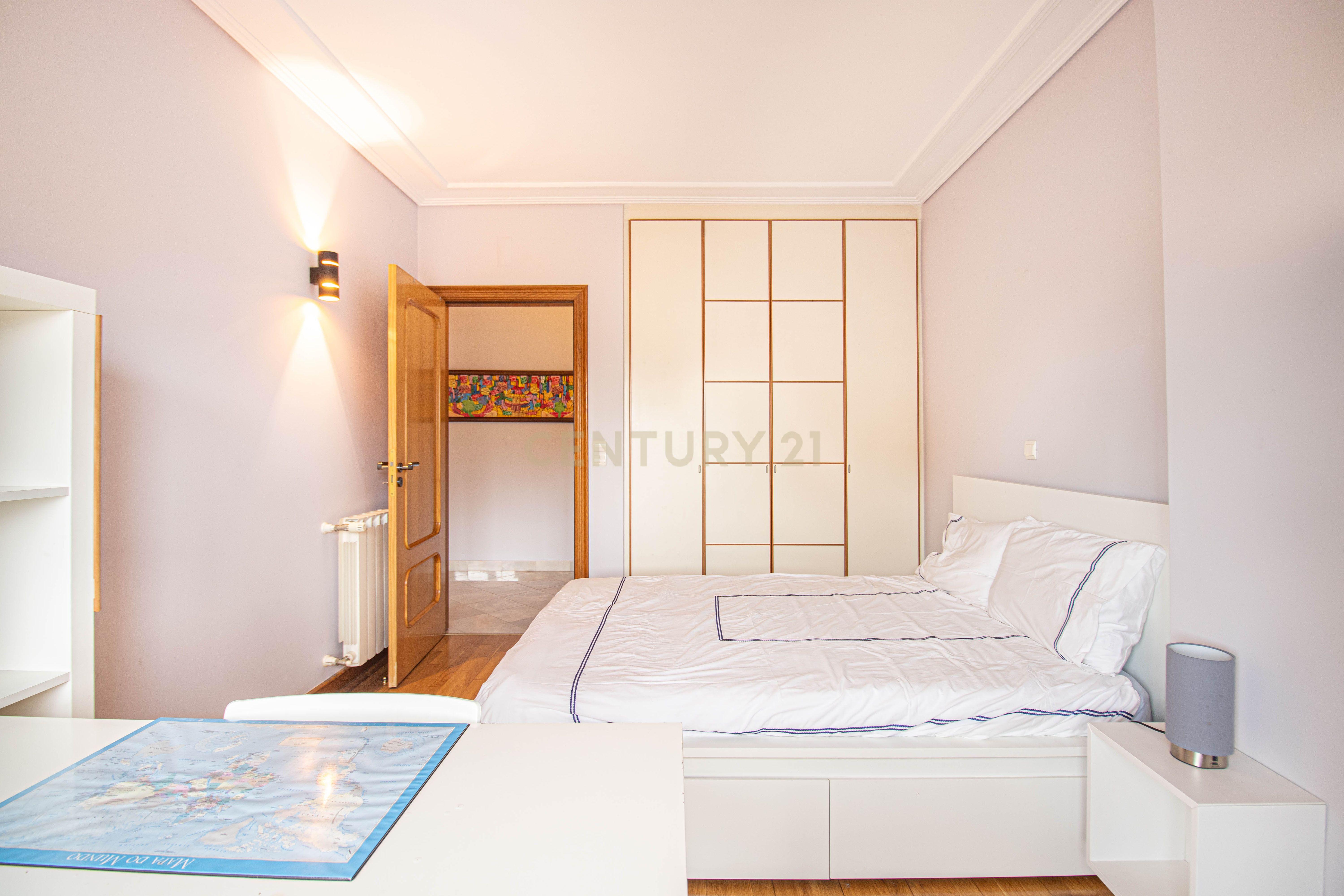 Apartamento T4 no Real Forte c/ 2 Box - Image 18