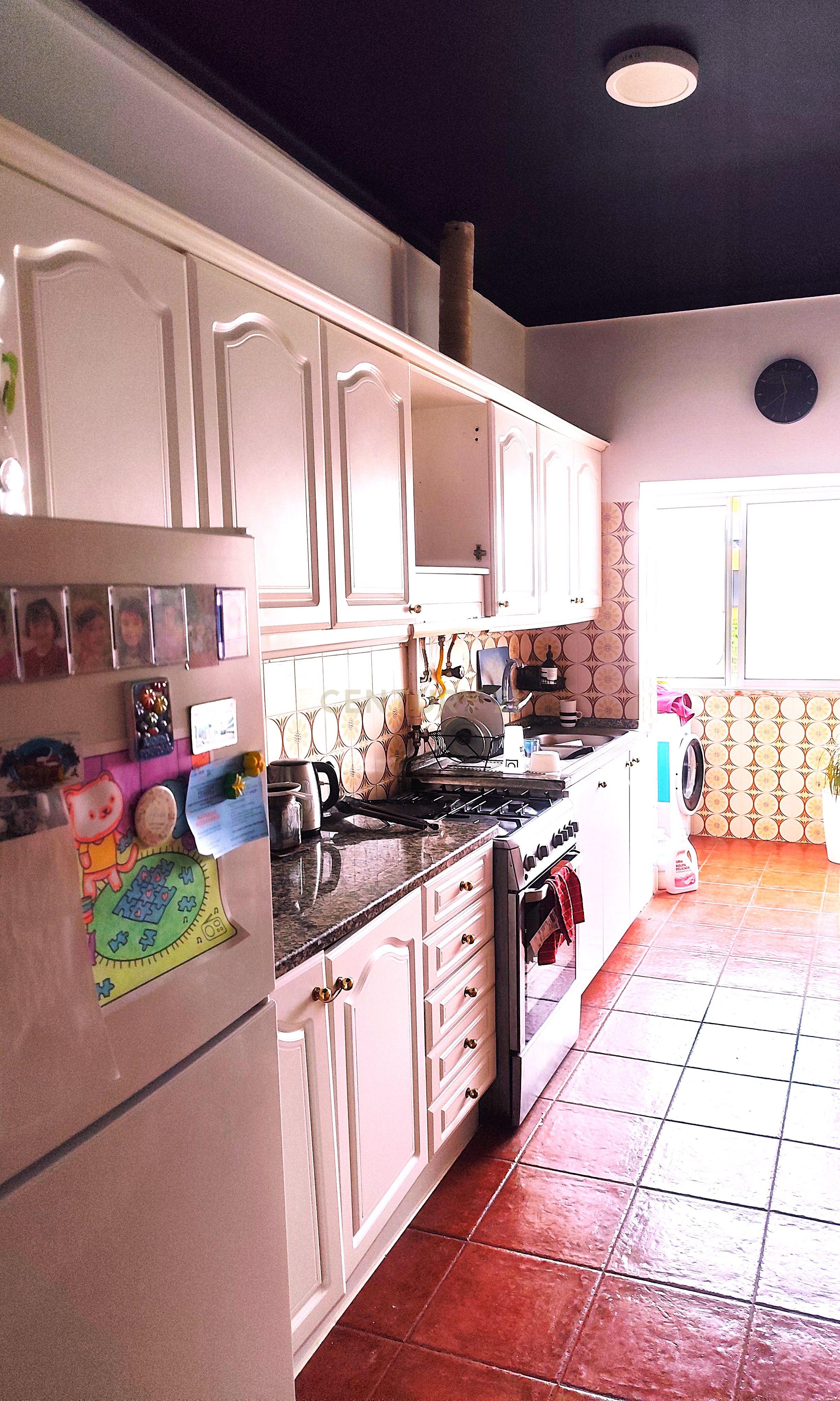 Fotografia 3 de APARTAMENTO T2 RUA DAMIÃO DE GOIS, FEIJÓ ARRENDADO ATE JULHO 2027 - 248.500€