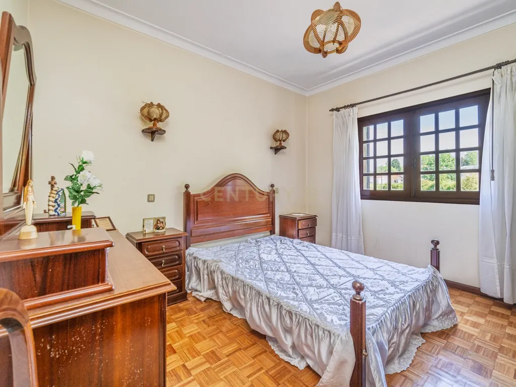 Descubra Esta Moradia T3 em Penafiel com Cave, Jardim e Acessos Excelentes - Image 18