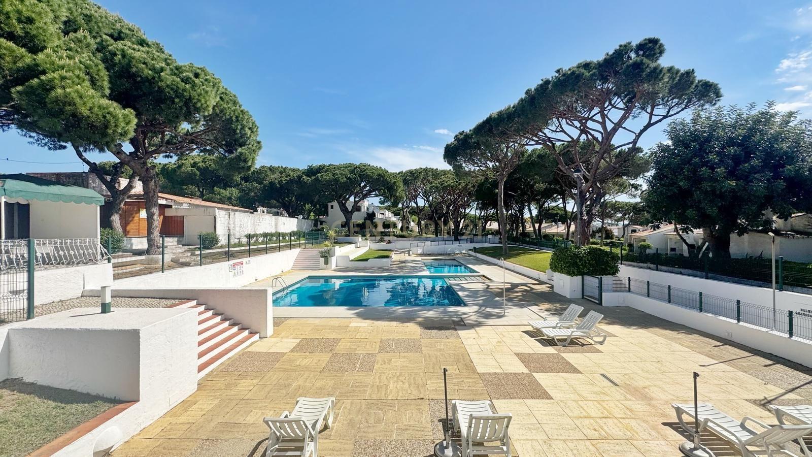 Fotografia 10 de Apartamento T0 com Piscina no Condominio Aldeia das Açoteias, 2 KM da Praia da Falésia – Ideal para Férias e Investimento