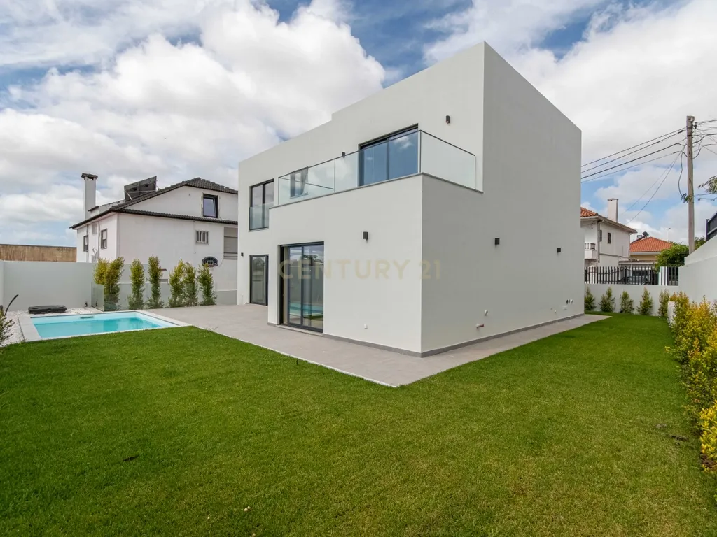 Moradia T4 Premium independente com Piscina (Nova Construção) / Barcarena - Image 7