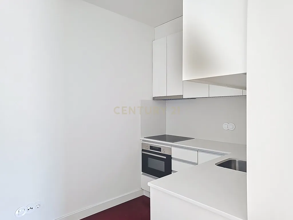 Apartamento T2 Novo – Rua do Bonjardim, Porto - Image 10