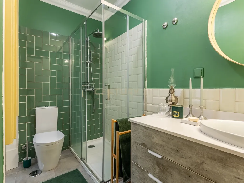 Apartamento T3 com charme lisboeta e vista sobre a cidade - Image 22