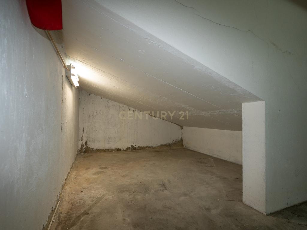 🚗 Garagem Box para Arrendamento – Montijo-Urbanização Janelas do Parque - Image 7