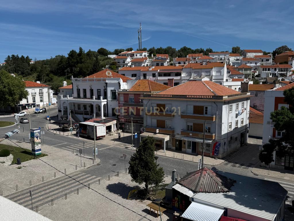 Espaço Comercial de 53m2 no centro de Alcácer com extração de fumos, ideal para restaurante ou café - Image 10