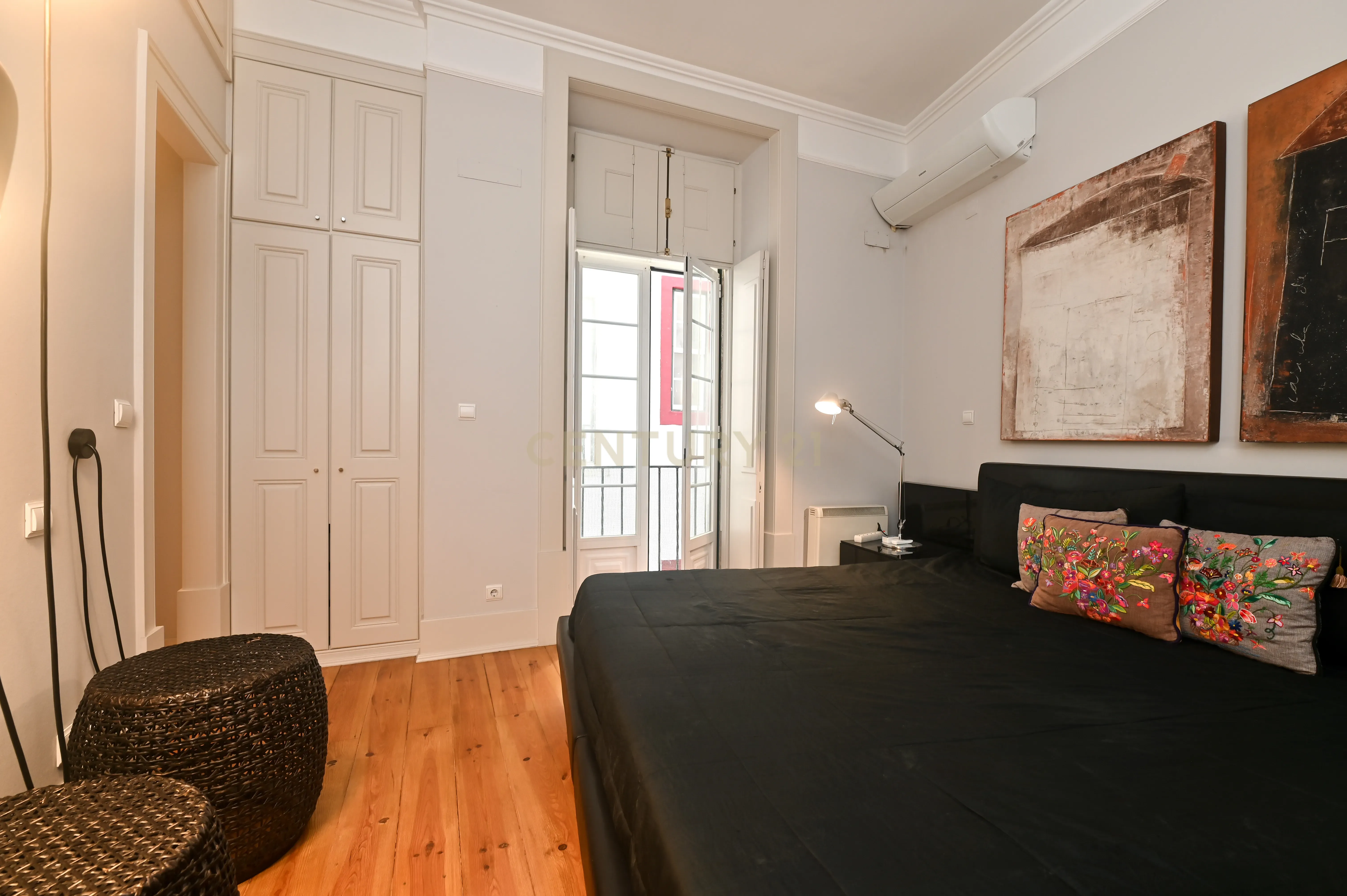 Fotografia 9 de Exclusivo apartamento T4 com estacionamento privado na Baixa, junto ao Chiado