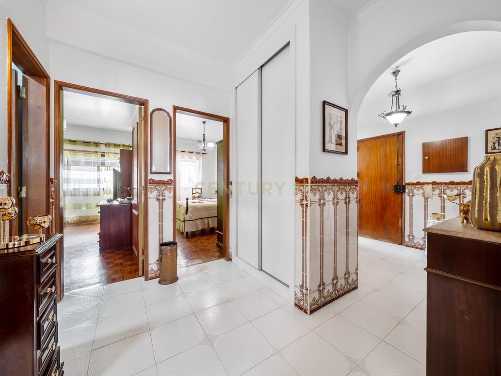 Apartamento de 4 assoalhadas Baixa da Banheira - Image 12