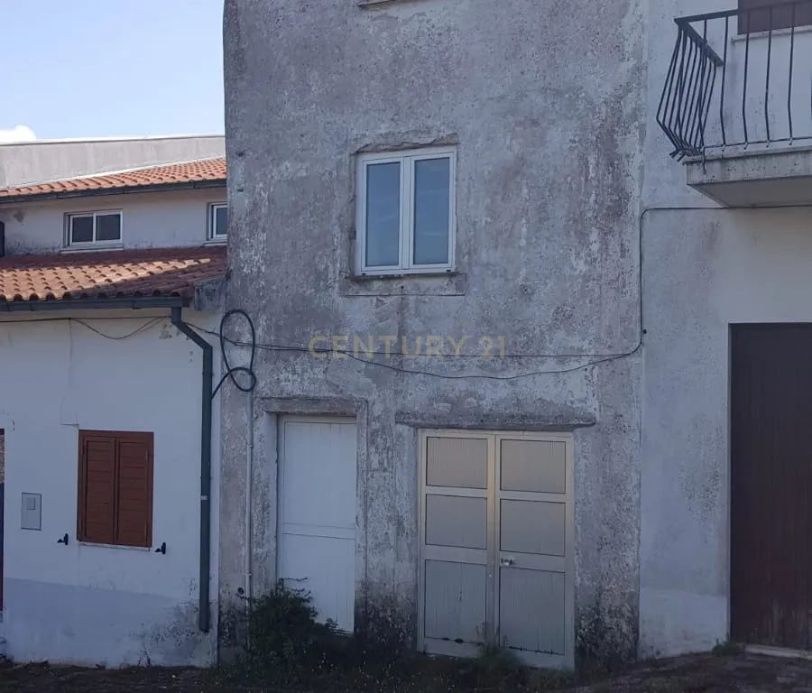 Moradia na zona histórica em Caminha. - Image 2