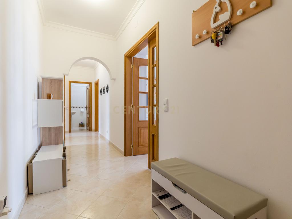 Apartamento T2, em Almancil com Garagem. - Image 4