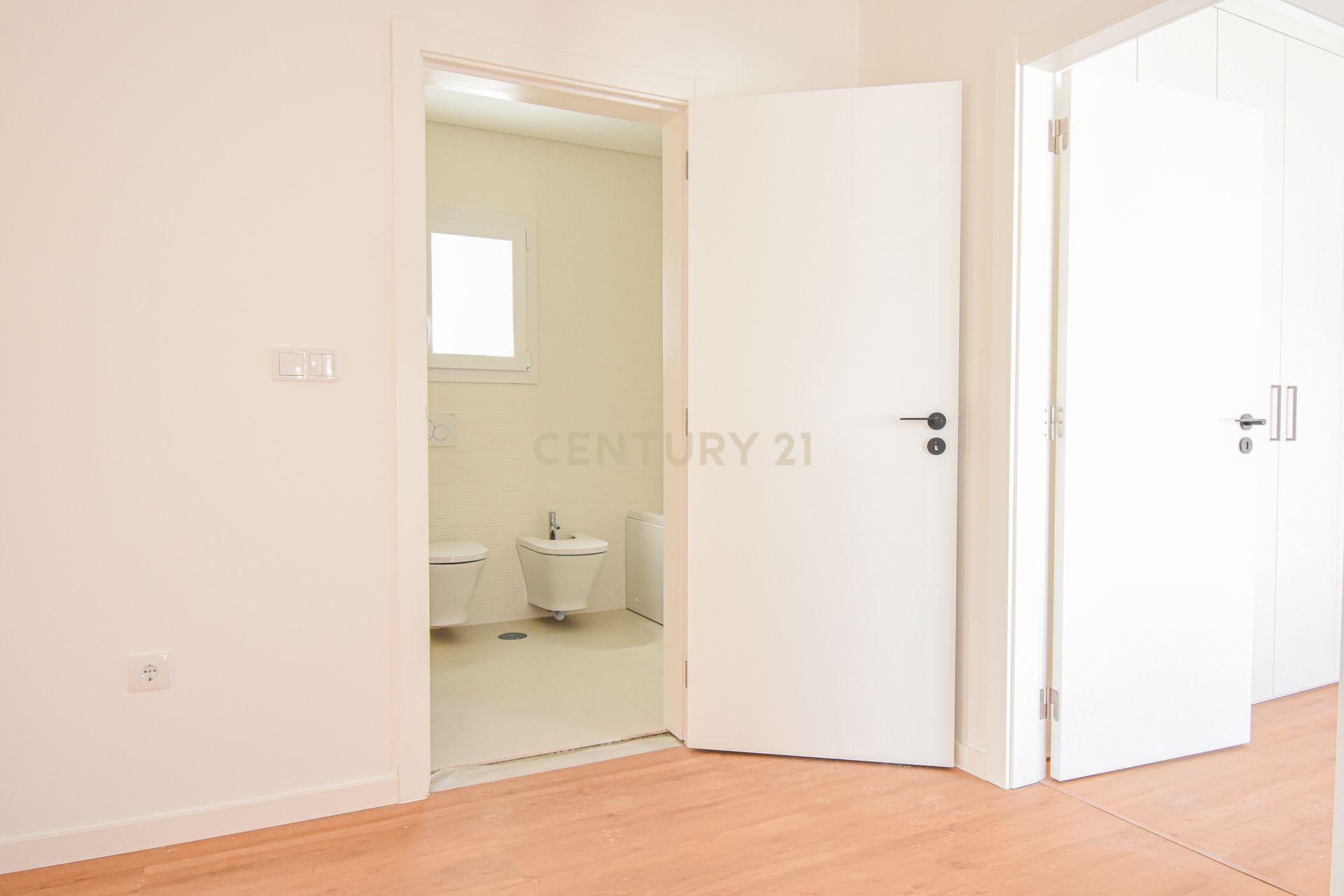 Moradia Isolada T3 - Loures - Image 15
