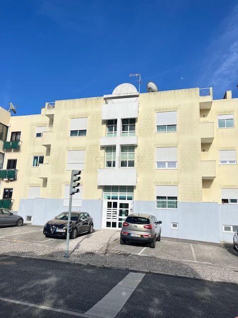 Apartamento T2 Caxias, Oeiras - Image 11
