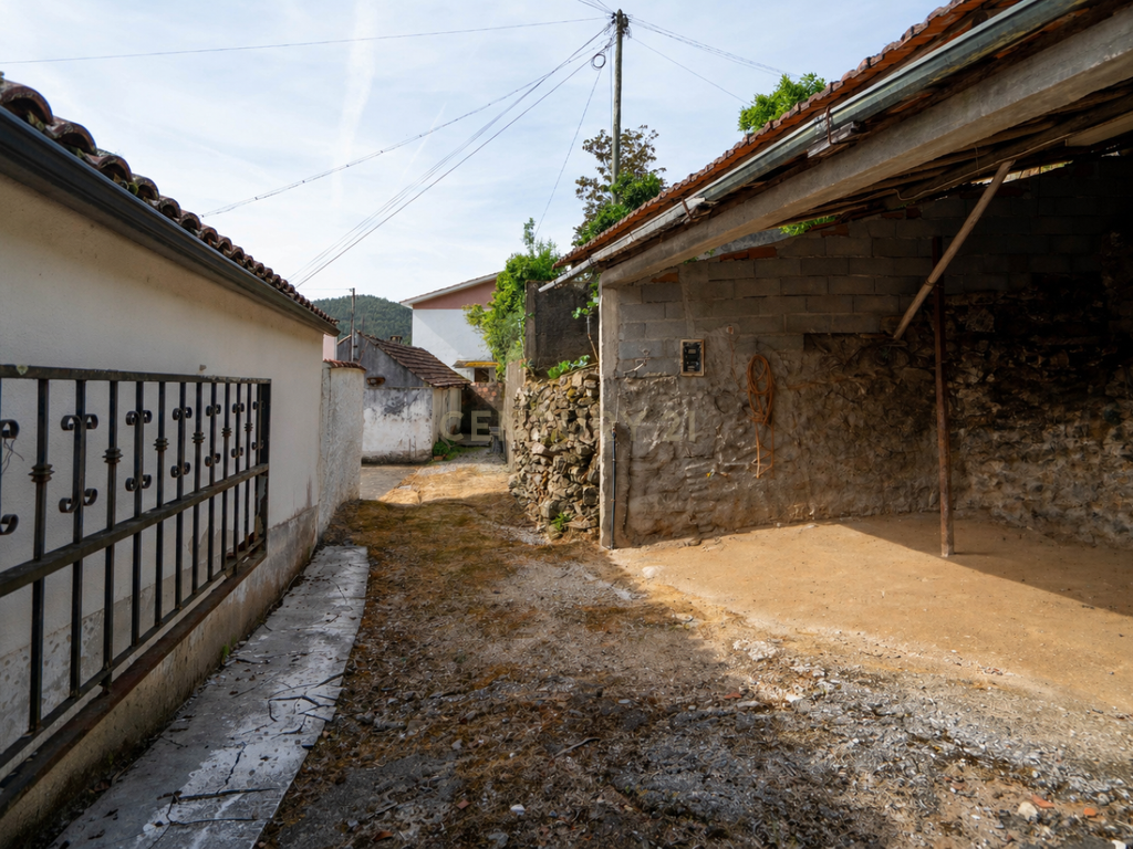 Moradia para reconstrução - Semide - Image 20