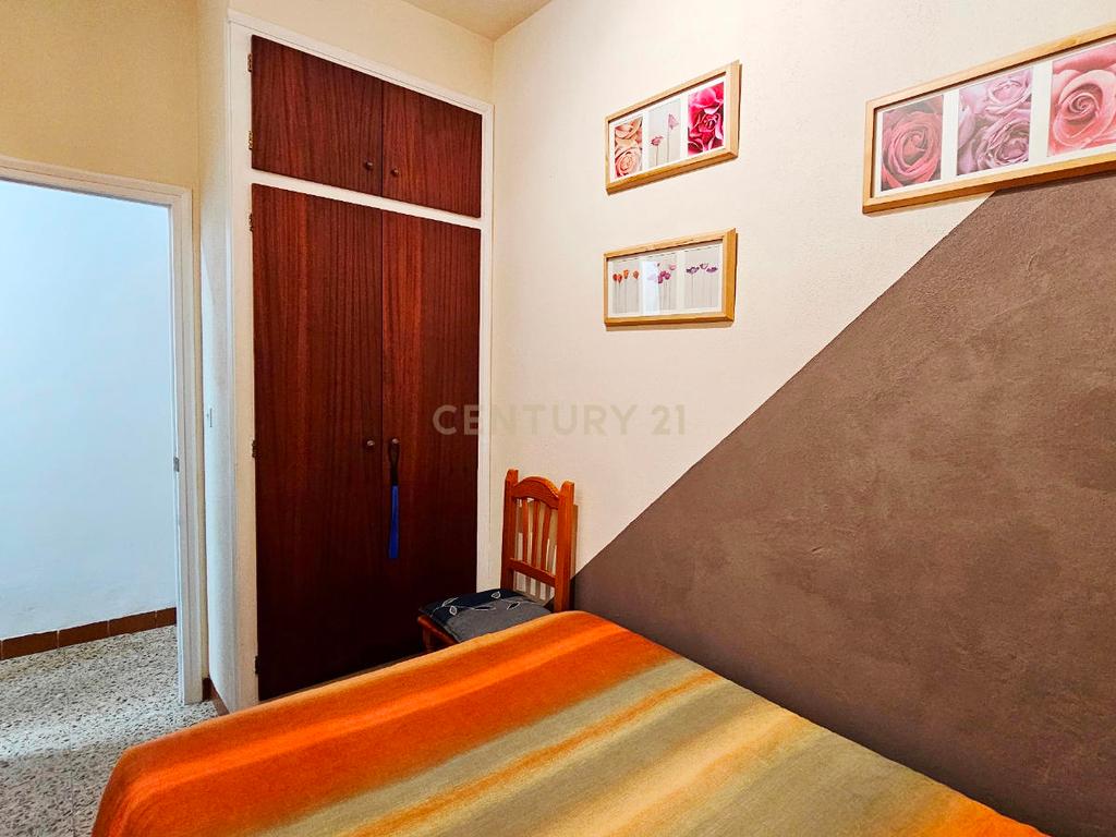 Apartamento renovado com terraço a poucos passos da praia em Colera – Costa Brava - Image 9
