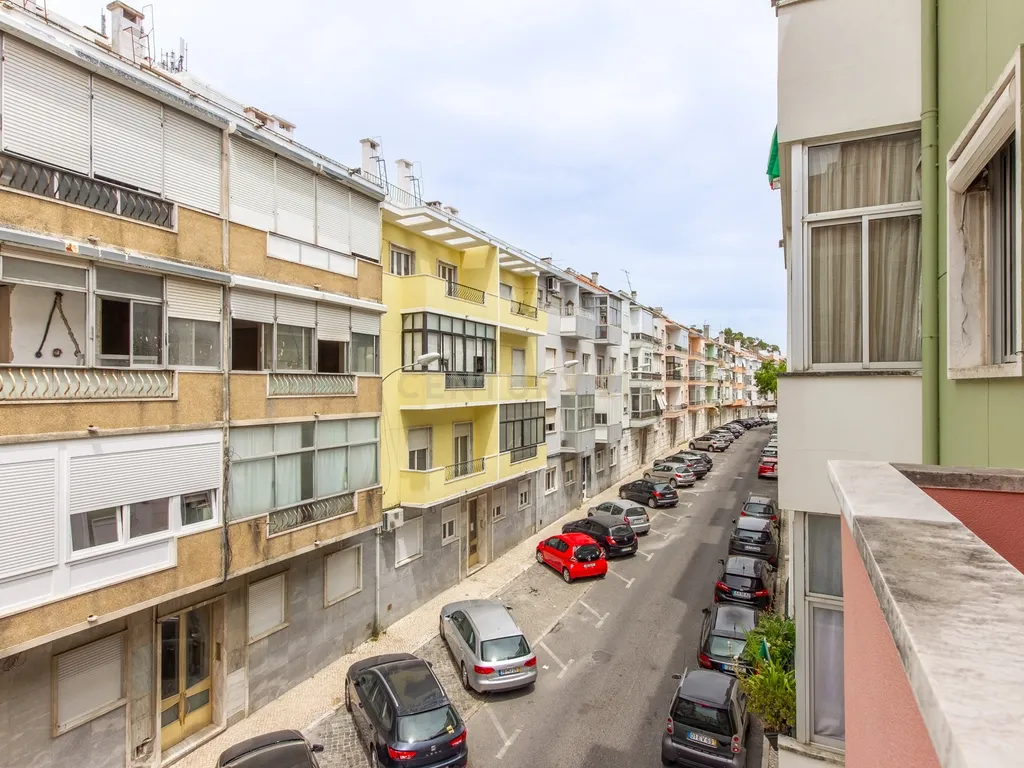T1 | 65 m² | Luminosidade e excelente localização em Benfica - Image 18
