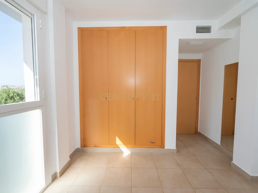 Luxuosa Moradia em Ibiza com Vista Mar e Piscina Privada - Image 20