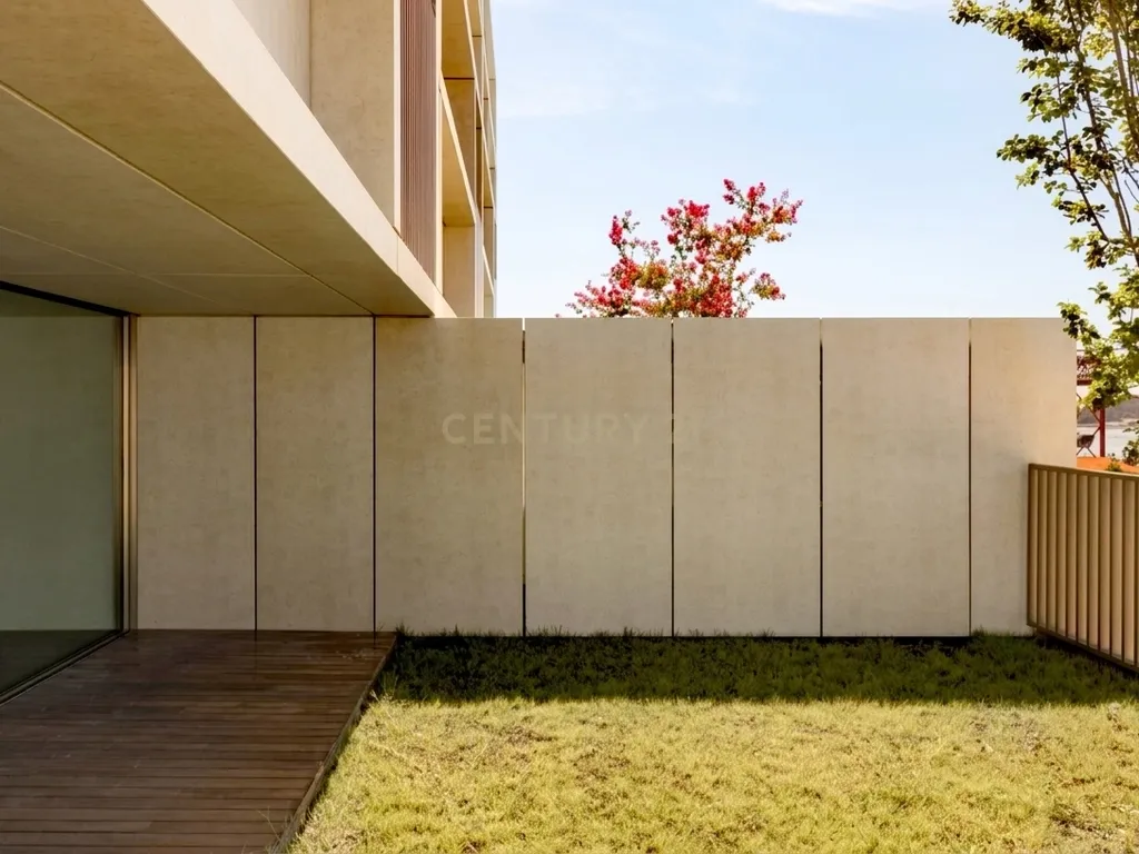 Luxuosa Moradia T4 em Alcântara, Lisboa - Image 3