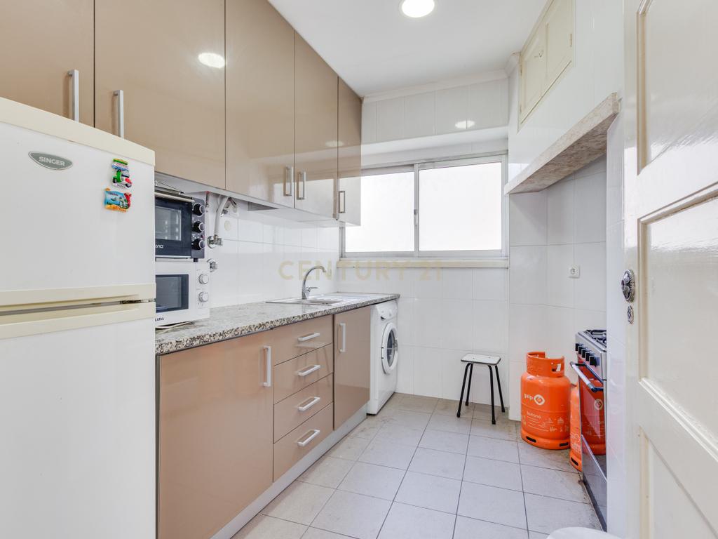 T3 para Arrendamento em Moscavide | Mobilado ou Sem Mobilia | Cozinha Equipada - Image 17