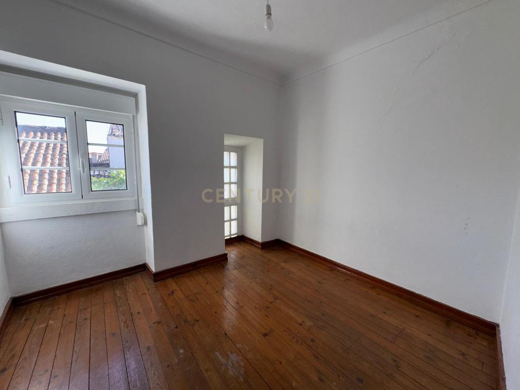 Espaçosa Moradia T3 em Penamacor - Image 7