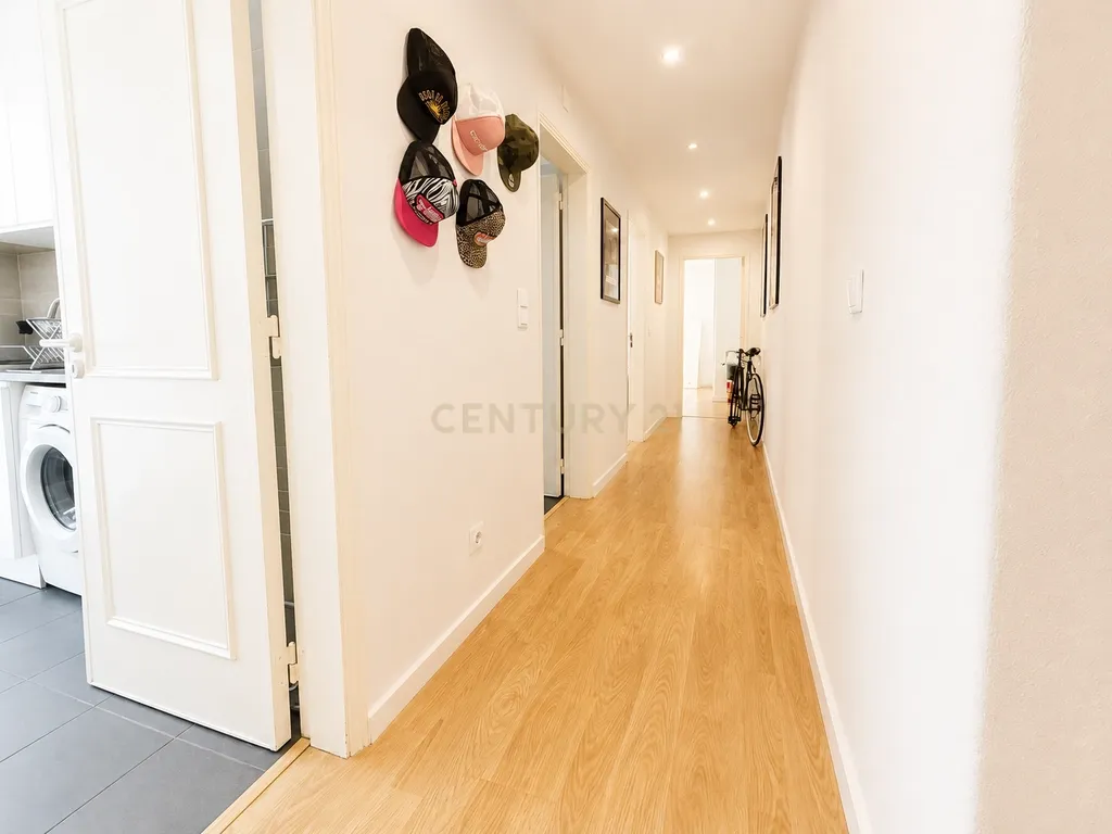 Apartamento T2 Renovado | Fontainhas | Cascais - Image 19