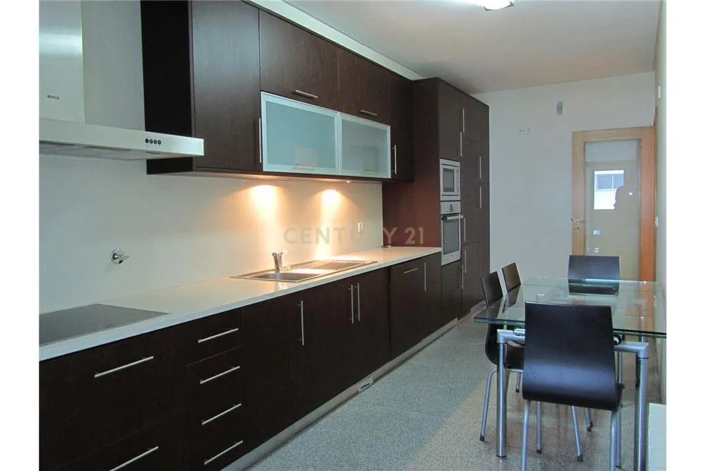 Apartamento T1 para arrendar, Pedrouços, ao Pólo Universitário - Image 6