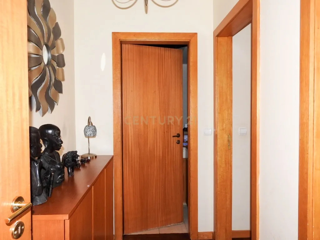 Apartamento T2 em Gondomar com Elevador e lugar de Garagem - 90m² - Image 16