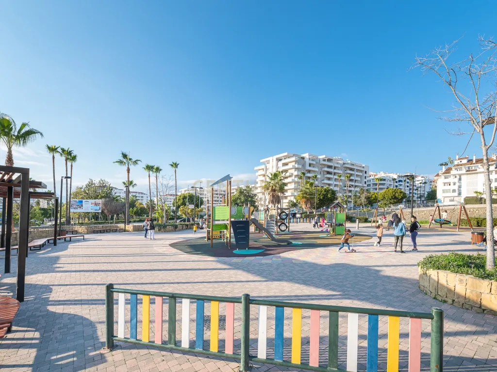 *Lugar de garagem + arrecadação em Nueva Andalucía (Albatros) – Conforto e segurança numa zona com poucas vagas de estacionamento ao ar livre* - Image 7