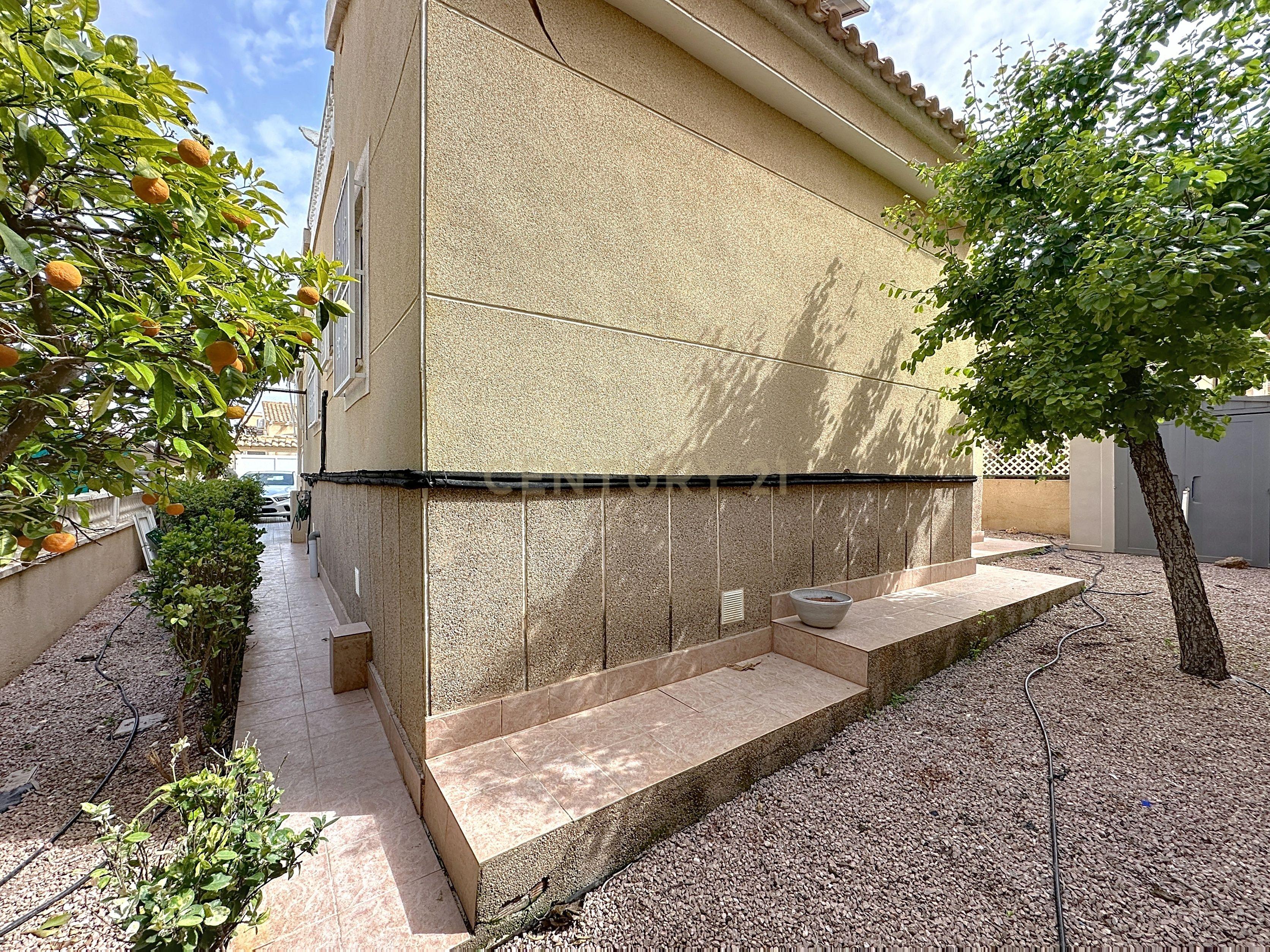 Encantadora moradia com piscina em La Florida – Orihuela Costa - Image 20