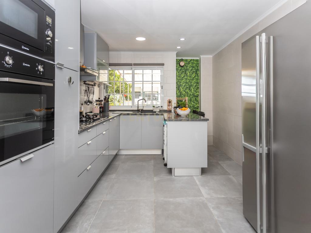 Moradia T3 Renovada com Painéis Solares, Ar Condicionado e 2 Logradouros | Manteigadas - Setúbal - Image 11