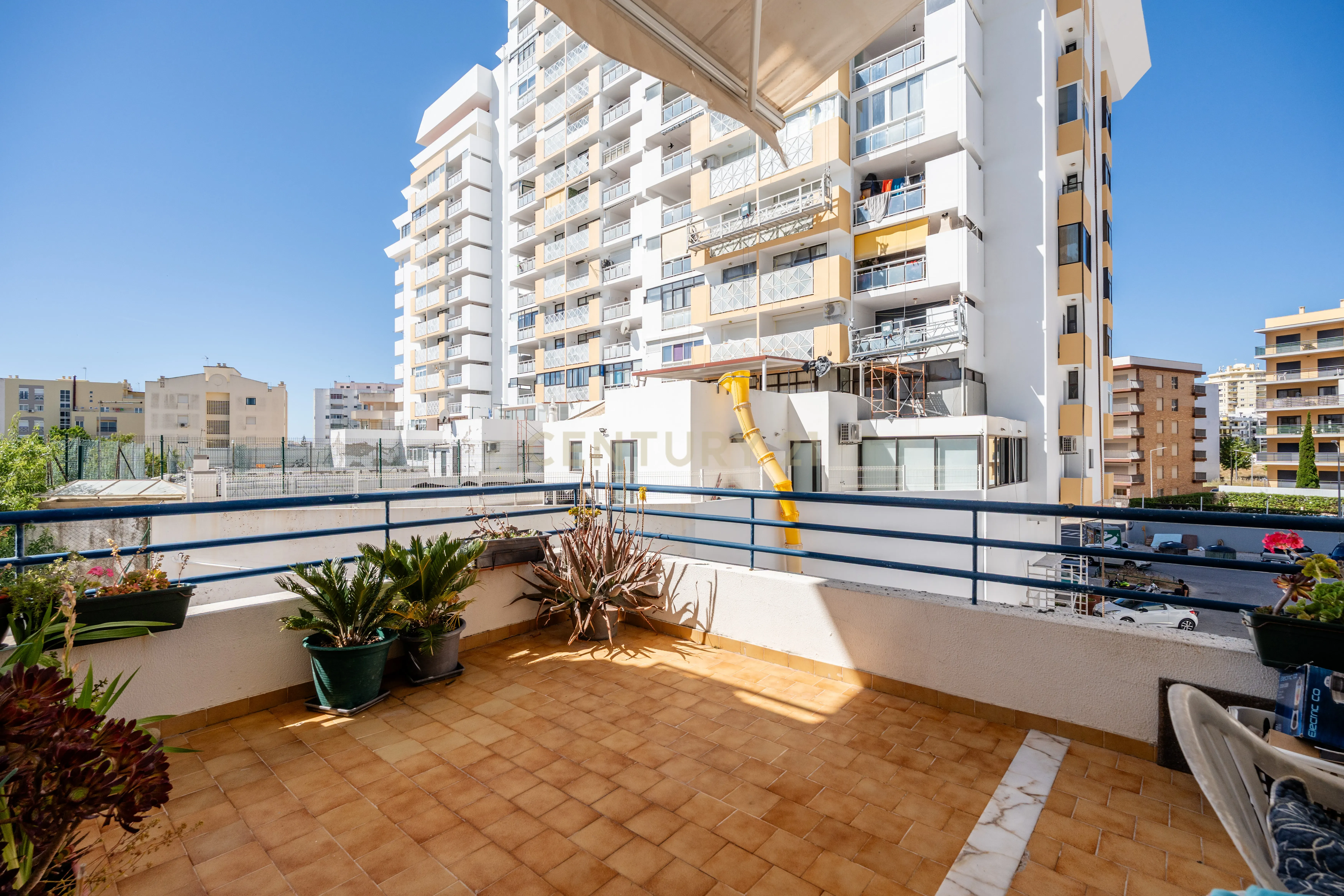 Fotografia 6 de T1 de origem convertido em T2 à venda no Edifício Solário, Armação de Pêra – Silves, Algarve