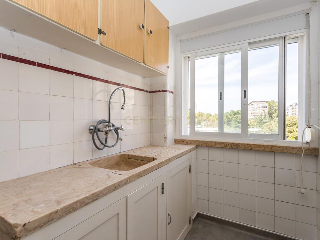 Apartamento T2 em Avenidas Novas, Lisboa  - Image 10