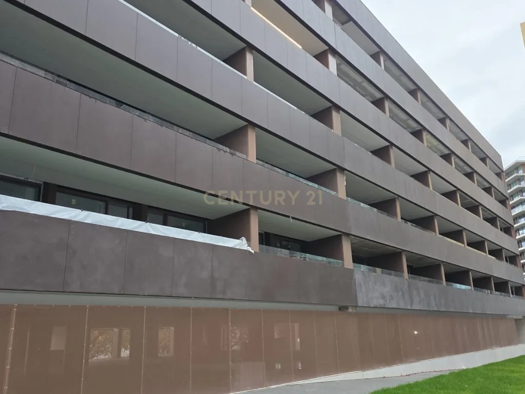 Apartamento T2 à venda na Rua José Falcão - Douro Nobilis I - Image 33