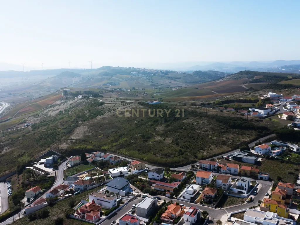 🏗️ Terreno Urbanizável com Viabilidade para 17 Moradias – Varatojo, Torres Vedras - Image 4