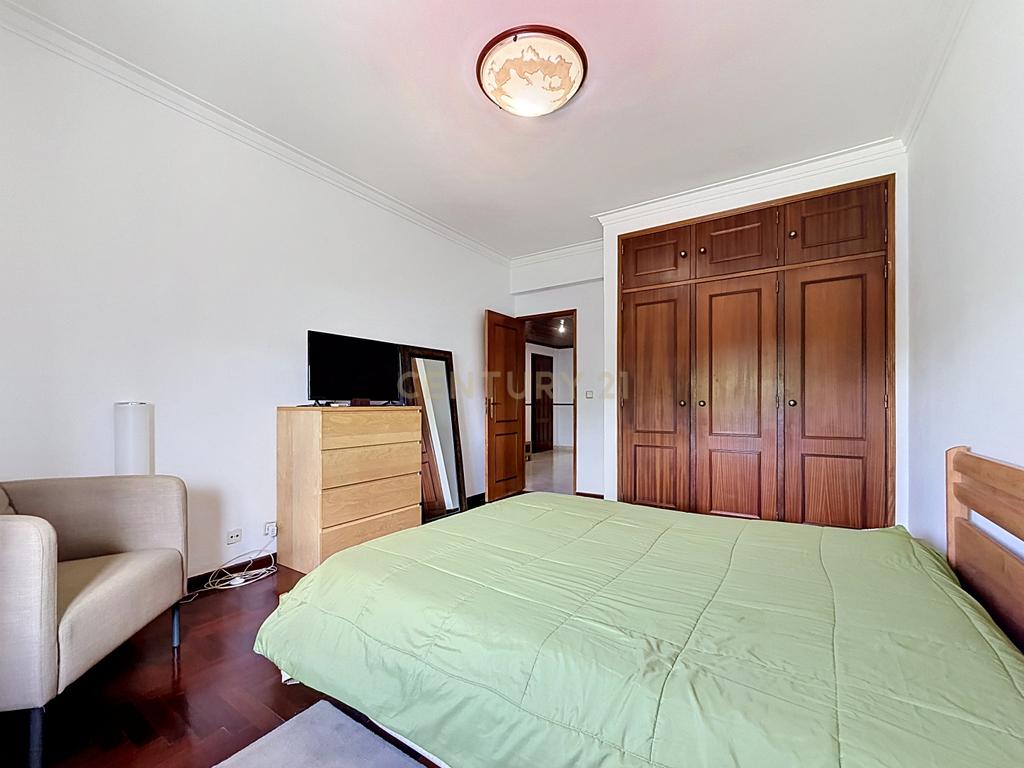 Apartamento T2 em em Paio Pires com excelentes áreas, perto de todas as comodidades. - Image 12