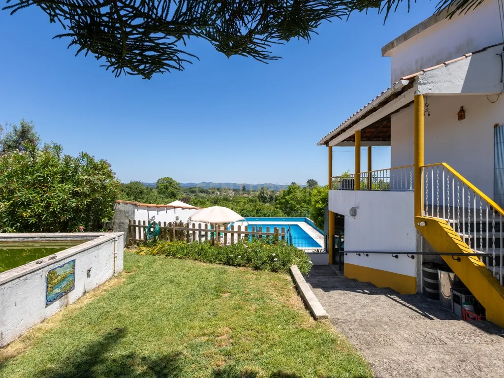 Quinta de 1ha vedada com piscina, jacuzzi, pomar e vista panorâmica em Olalhas, Tomar - Image 5