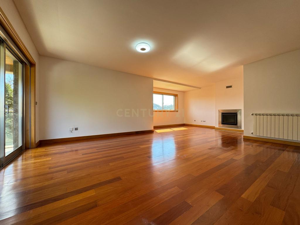 T3 duplex em Valongo - Image 2