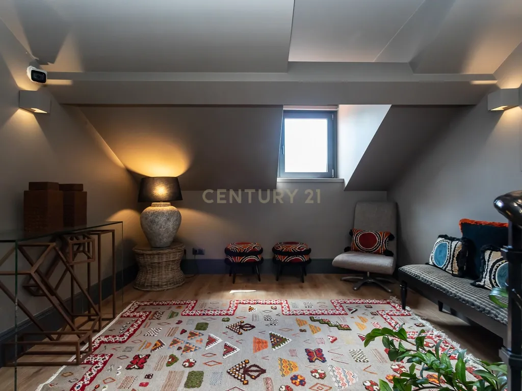 Espaço comercial - Pequeno Hotel em Setúbal, Perto da Praia e Centro Histórico - Portugal - Image 18