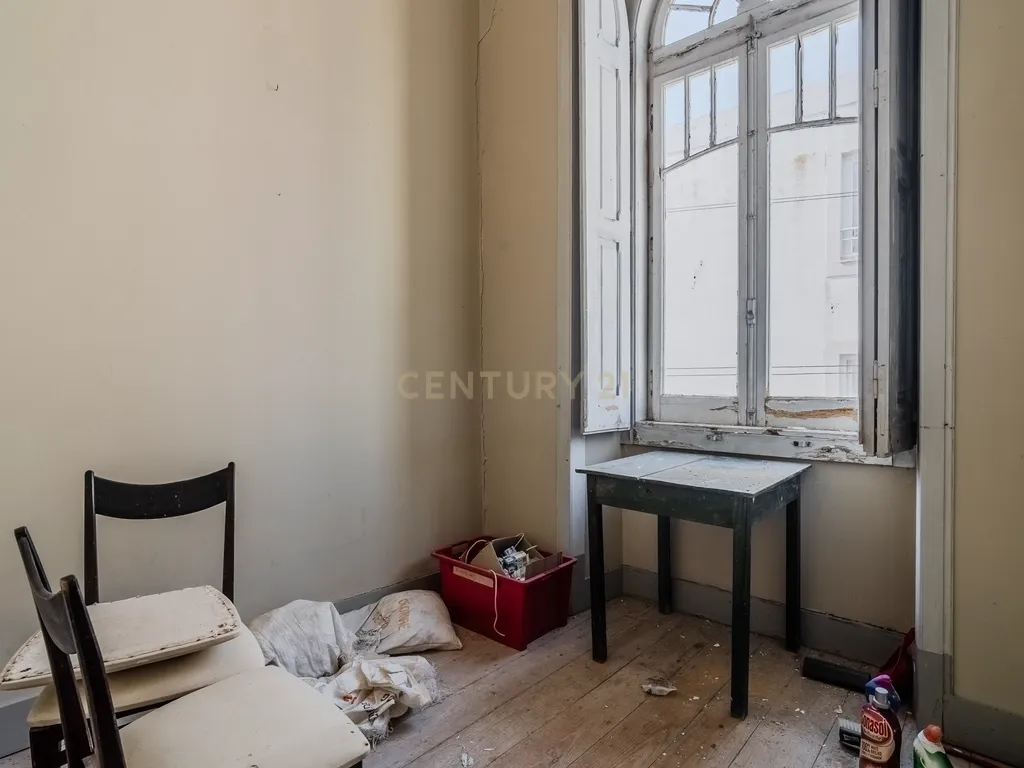 PRÉDIO PARA RECUPERAR, NO CENTRO HISTÓRICO DE PENICHE - Image 16