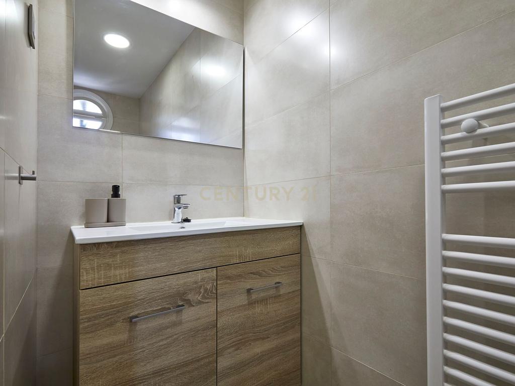 Apartamento T3 em Localização Privilegiada em Lisboa - Image 13