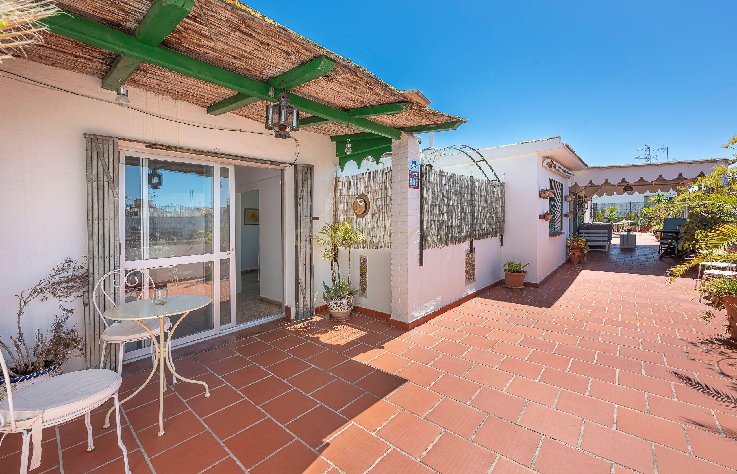 Penthouse brilhante com telhado no coração de San Pedro de Alcantara, Marbella. - Image 1