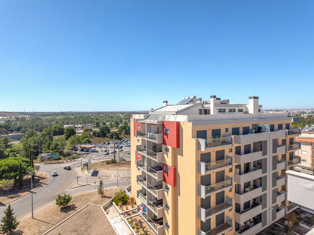 DUPLEX T4 +1 | TERRAÇOS D’AMORA - SEIXAL - Image 66