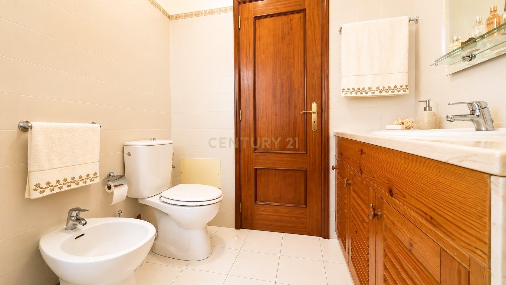 Fotografia 11 de Apartamento T2 com Vista Mar | Garajau