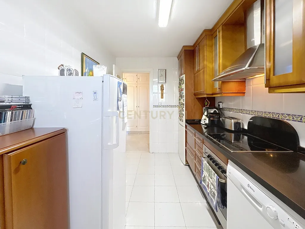 Apartamento com Vista Mar em Benalmádena, Málaga - Image 31