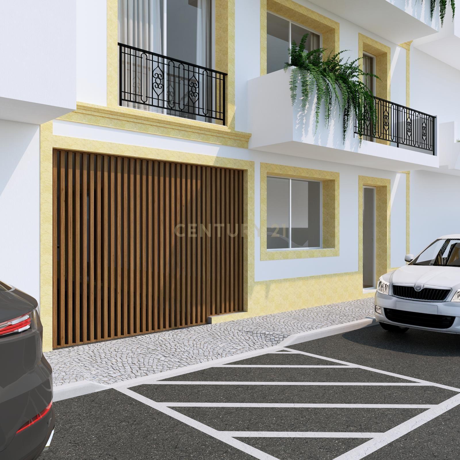 Fotografia 5 de ALVA RIO - T4 Duplex com estacionamento no centro do Montijo