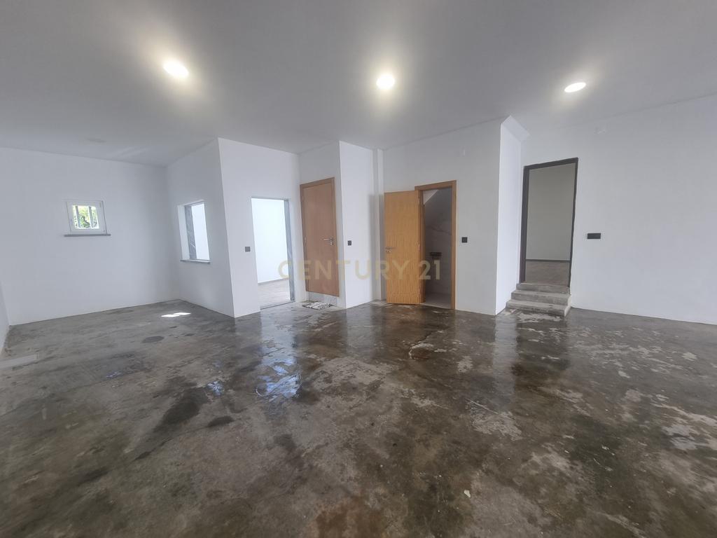 Moradia T2+1 Nova com garagem - Image 25
