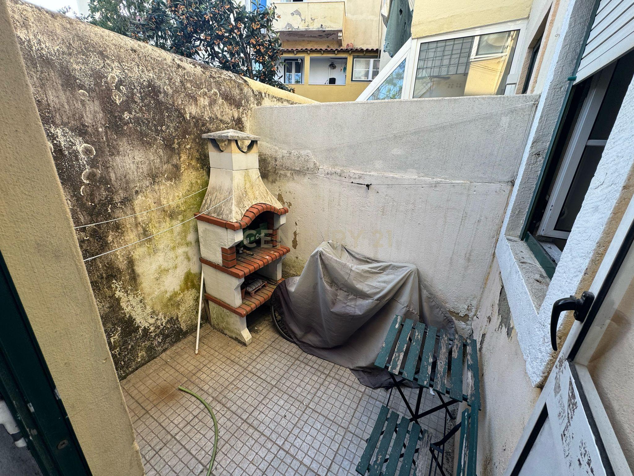 Apartamento T2 com terraço em Alcântara - Image 18