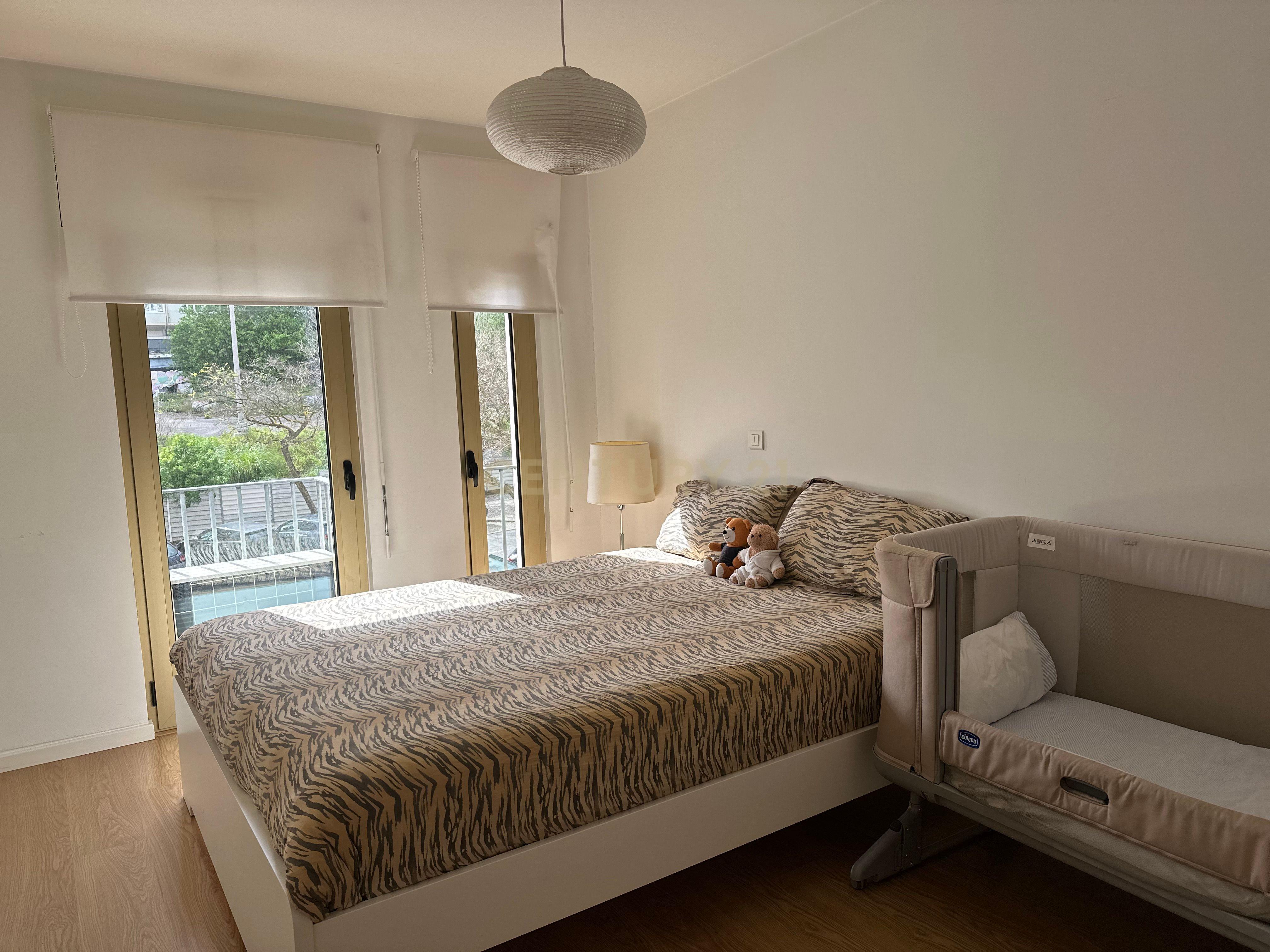 Apartamento T2 com 118m2 para venda nas Avenidas Novas com uma excelente localização proximo da estação de Entrecampos e da Cidade Universitária. - Image 32
