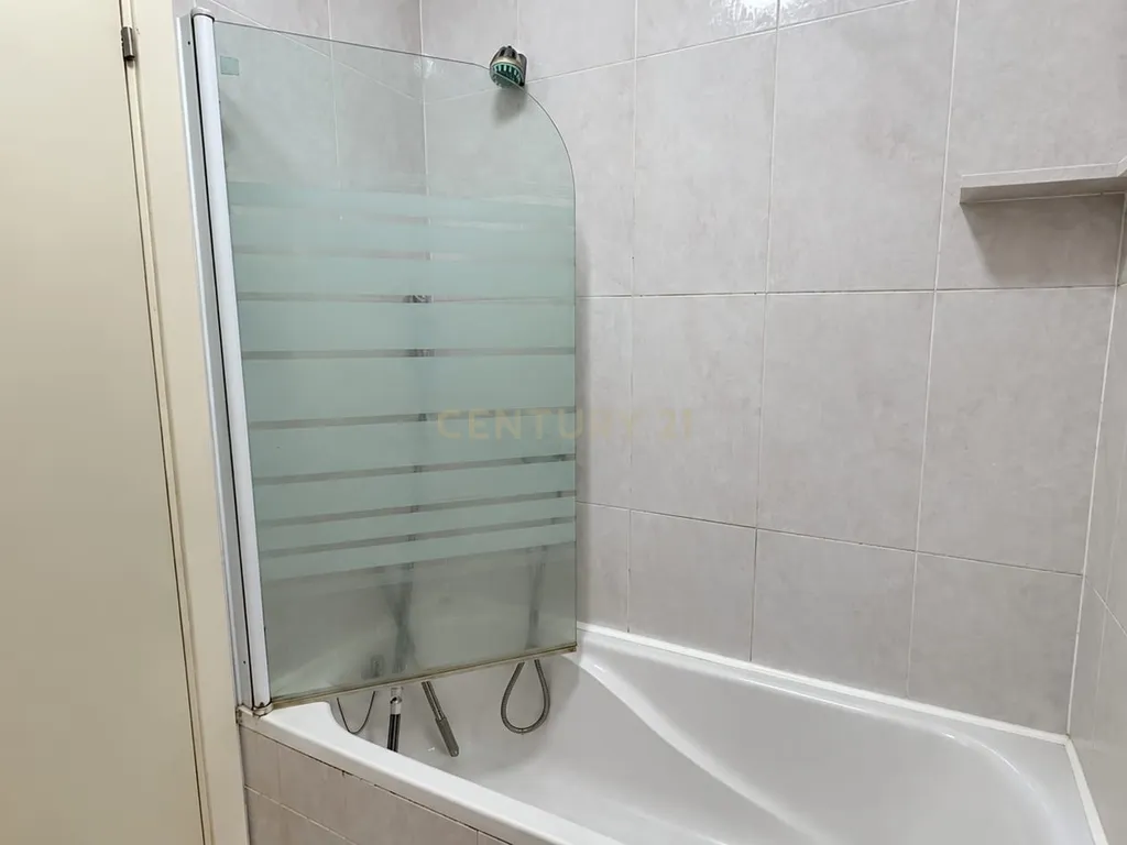 Acolhedor apartamento T3 em Setúbal, zona ideal para viver - Image 13
